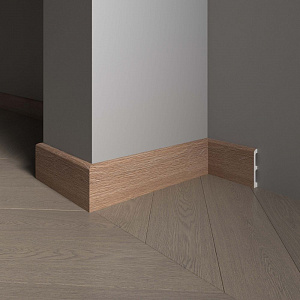 Плинтус DECOR-DIZAYN 706-90SH