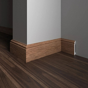 Плинтус DECOR-DIZAYN 701-83SH